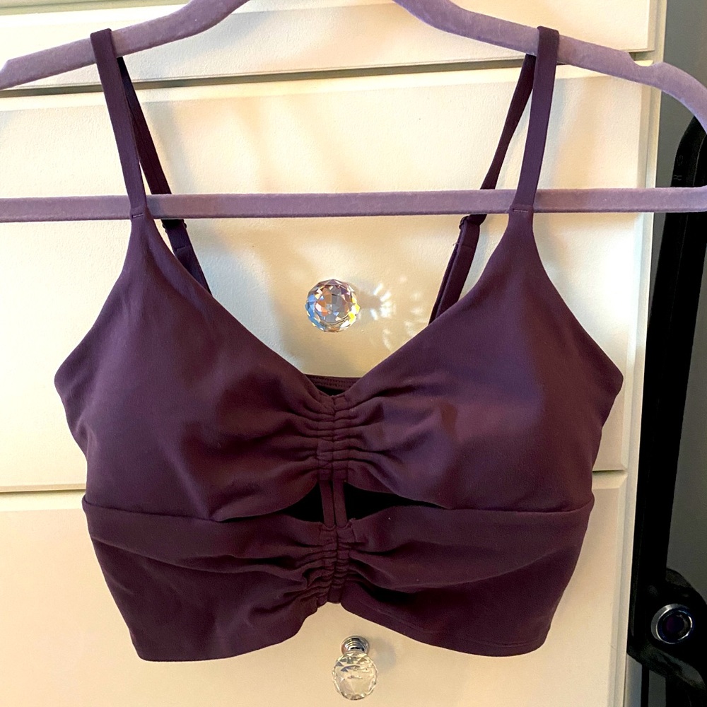 RELISTED - Athleta Sports Bra